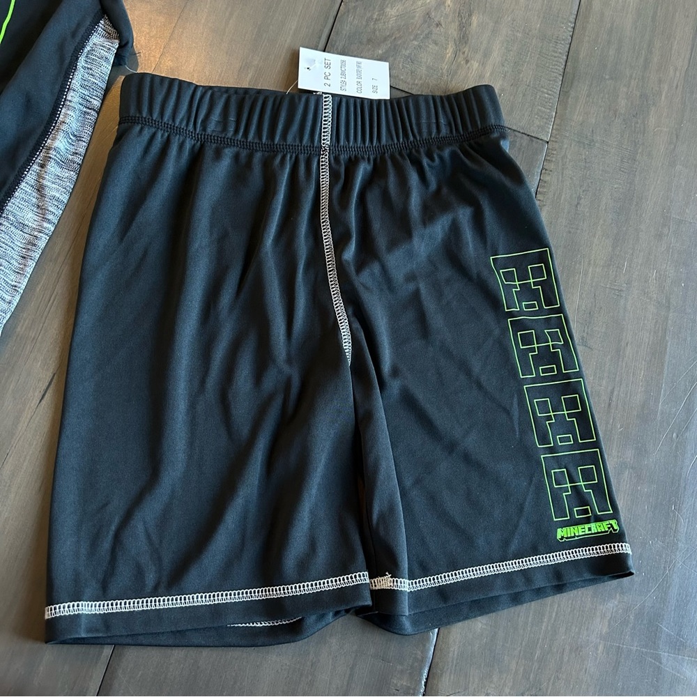 NWT Minecraft set - Picture 3 of 4